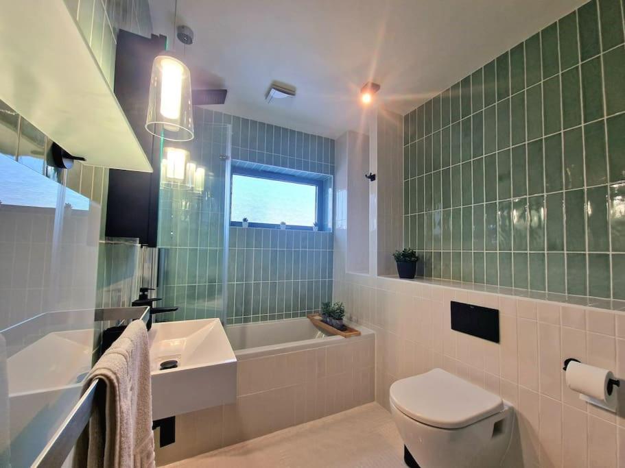 Luxury Station Apartment By Payman Club CBG Extérieur photo